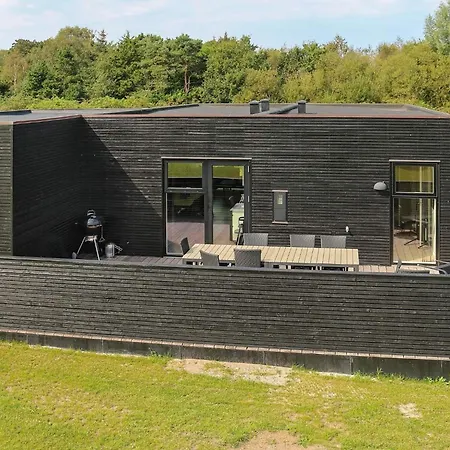 Holiday home Lvii *